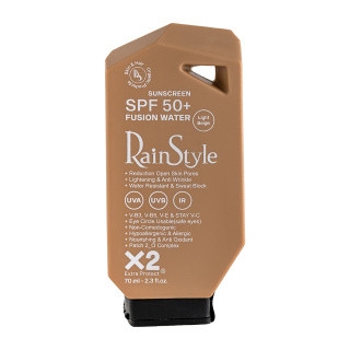 کرم ضد آفتاب فیوژن واتر رنگی رین استایل با SPF50 مناسب انواع پوست حجم 70 میلی لیتر کم رنگ